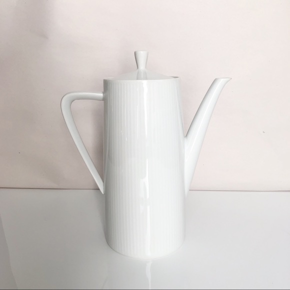 Vintage MCM White Teapot - Picture 3 of 6